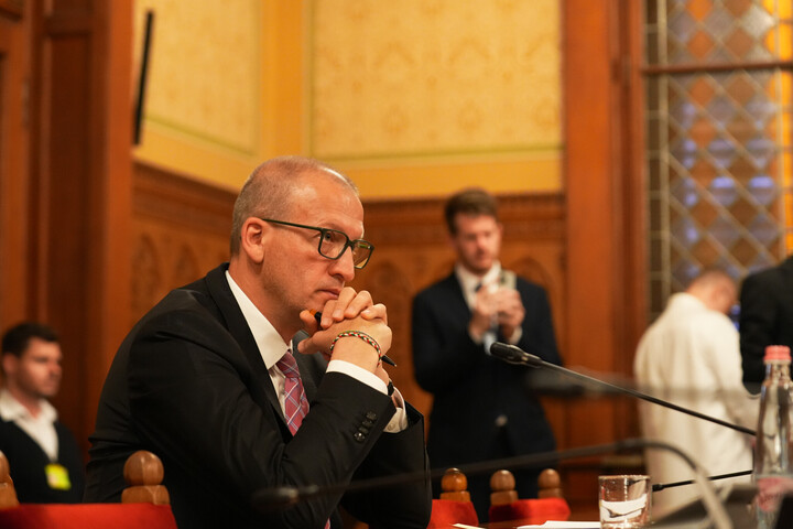 Fotó: MH/Radics Lajos Tarr Zoltán visszavonja Hankó Balázs valamennyi április 8-i döntését