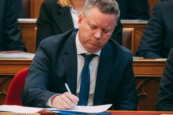 Pósfai Gábor belügye most kapta meg a szakmai gerincét