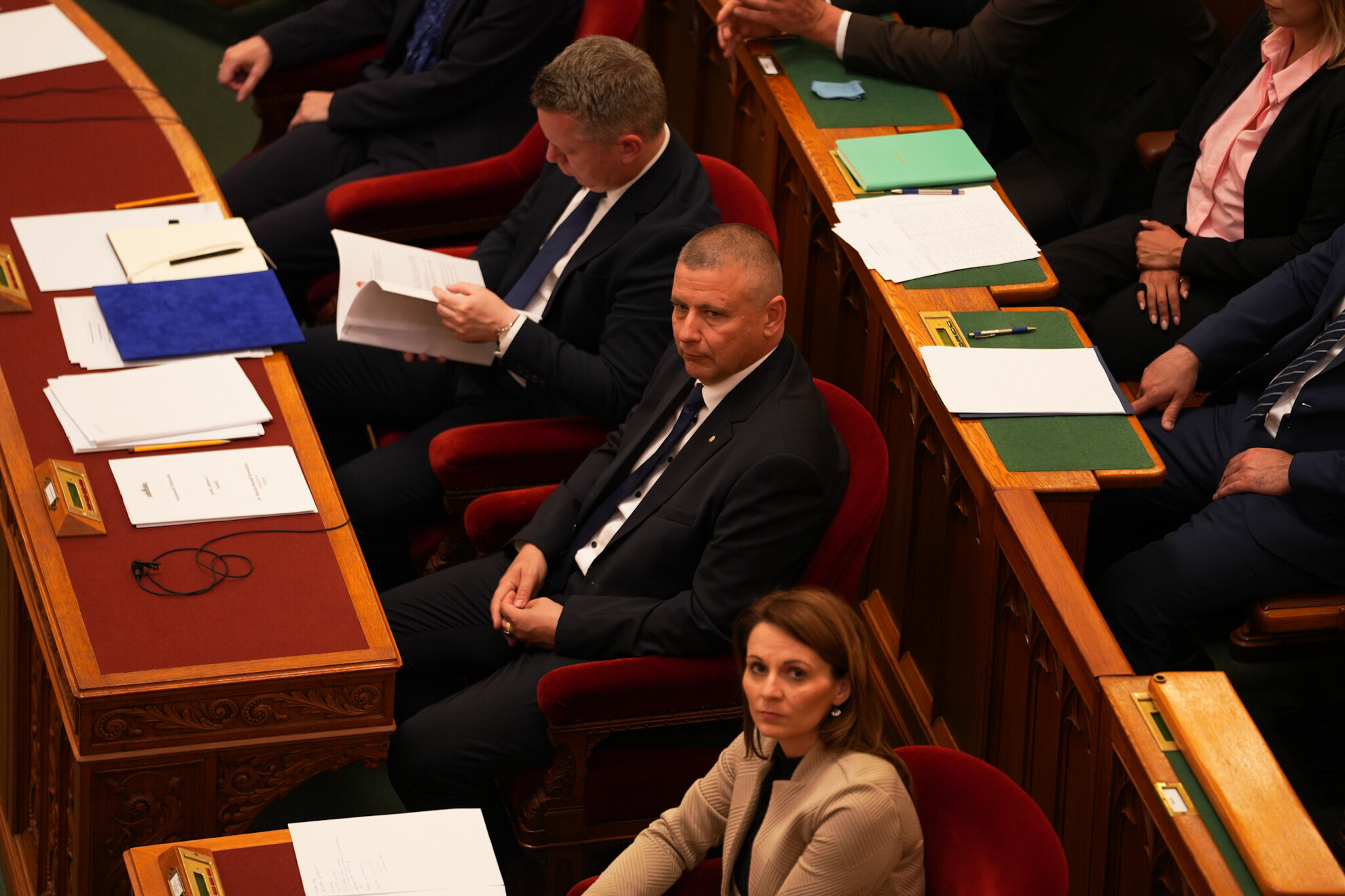 Magyar Péter (b) miniszterelnök, Ruszin-Szendi Romolusz (k) honvédelmi miniszter és Lőrincz Viktória vidék- és településfejlesztési miniszter