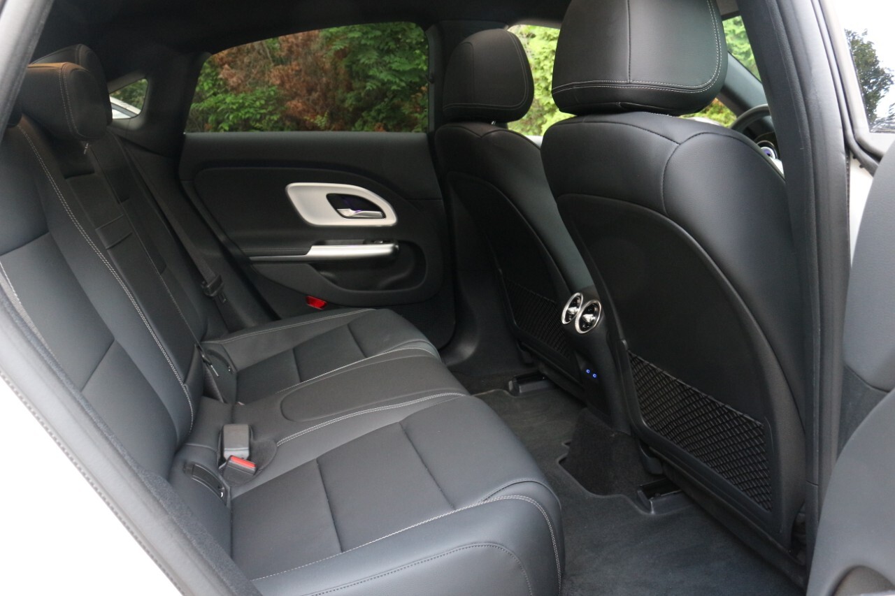 Mercedes-Benz CLA 250+ EQ belső