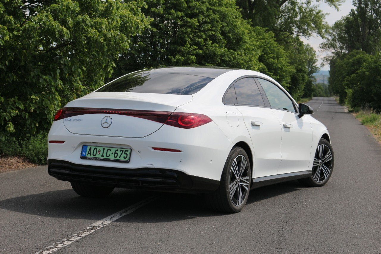 Mercedes-Benz CLA 250+ EQ