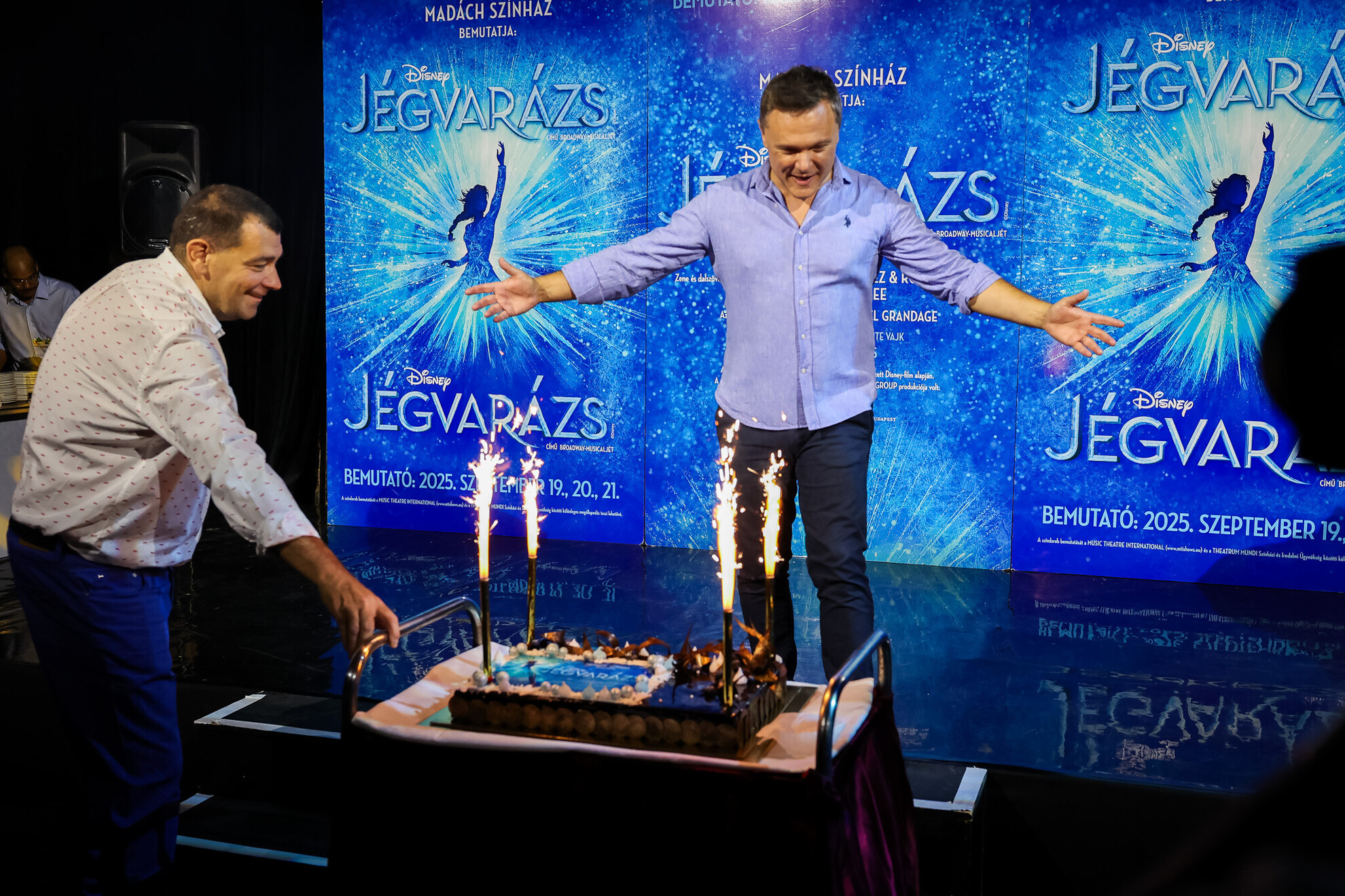 Serbán Attila kelti életre a csintalan és jókedvű hóembert