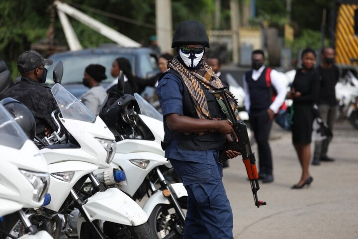 Fotó: AFP/Kola Sulaimon Pusztítják a terroristákat Nigériában