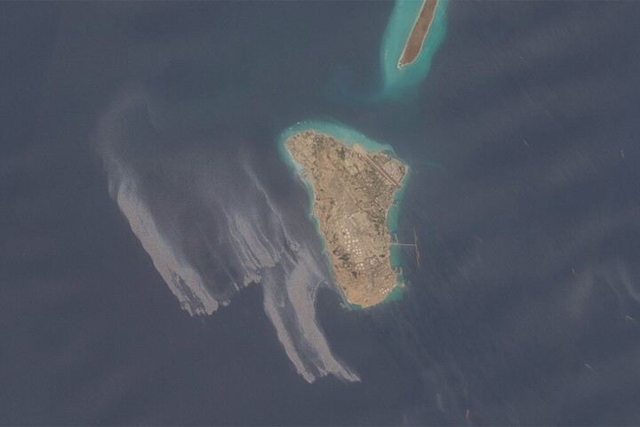 Fotó: COPERNICUS SENTINEL DATA 2026 / AFP A sziget, amelyen Irán gazdasága múlhat