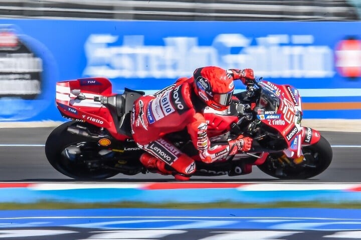 Fotó: AFP/Ferenc Isza Marc Márquez rajt-cél győzelmet aratott a balatoni sprintfutamon