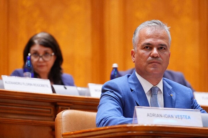 Továbbra sem látszik a román kormányválság vége