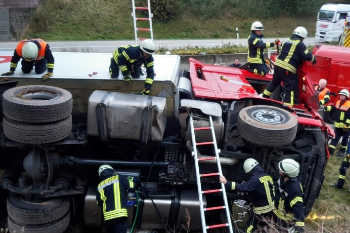 Fotó: AFP/dpa Picture-Alliance/dpa-Zentralbild/Gregor Mühlhaus Halálos balesetet szenvedett egy magyar kamionos Csehországban