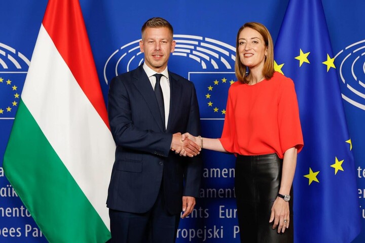 Fotó: Facebook/Péter Magyar Lezárná a vitákat a miniszterelnök