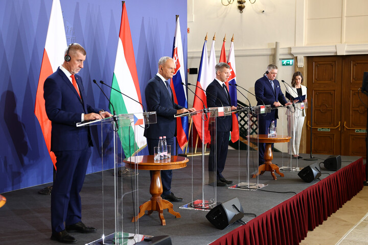 Fotó: MH/Radics Lajos Ez történt a V4-ek csúcstalálkozóján