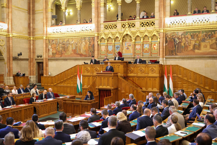 Fotó: MH/Radics Lajos Hogyan készül egy törvény?