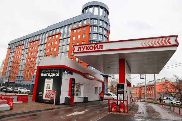 Az orosz benzintermelés 25 százalékkal zuhant