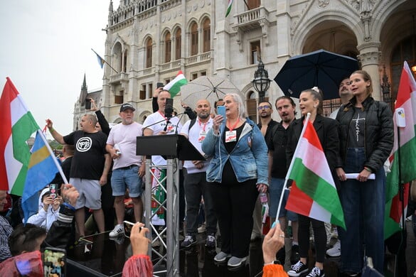 Az európai migrációs paktum ellen tüntettek Budapesten