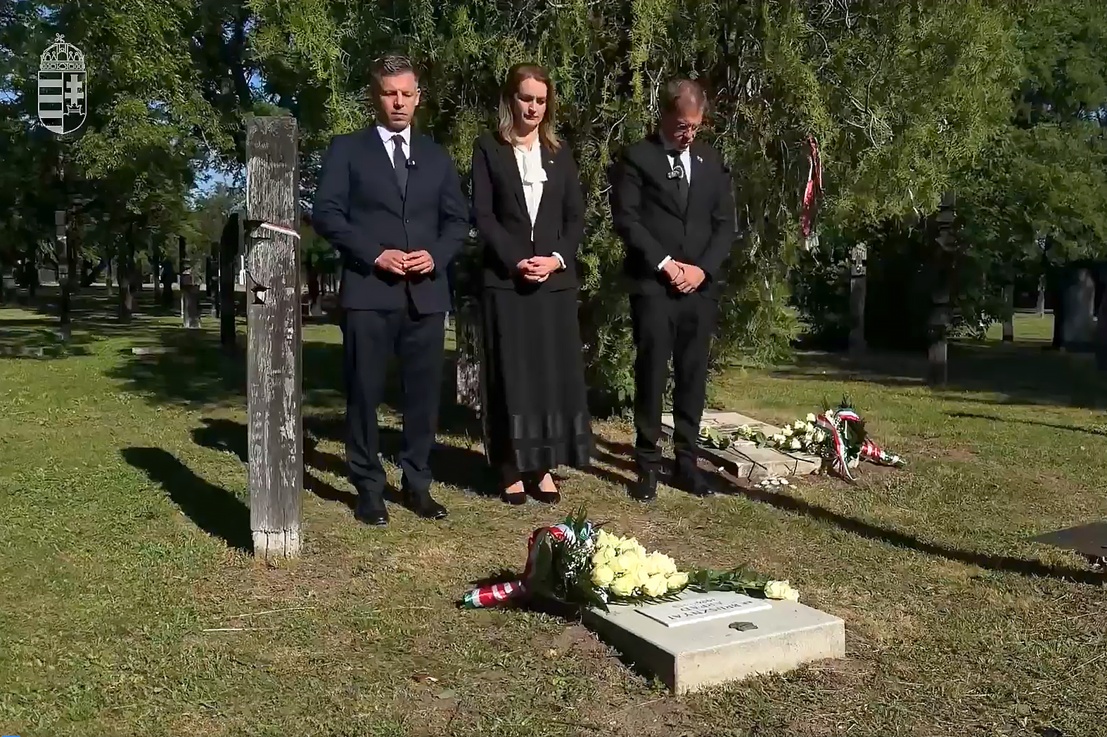 Magyar Péter a 301-es parcellánál emlékezett az Új Köztemetőben + VIDEÓ