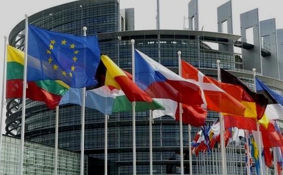 Fotó: MH Nem kérnek a szélsőséges pártokból az európai választók