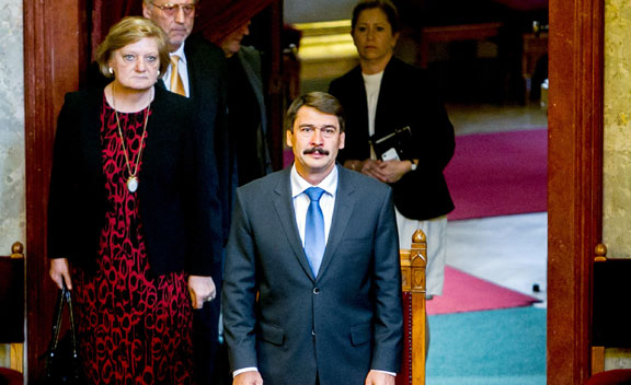 Forrás: mh Áder János 20141021