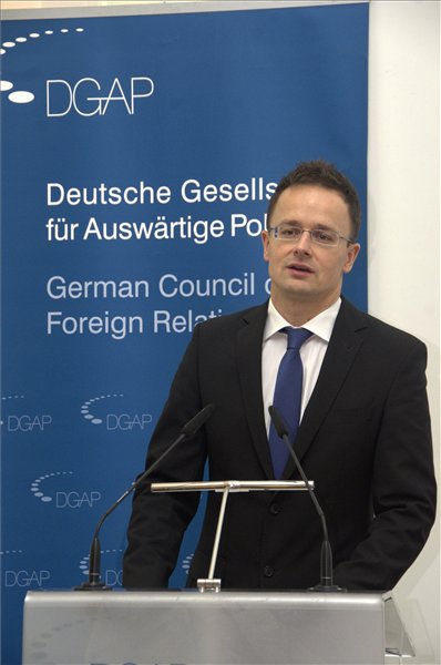 Szijjártó-Berlin