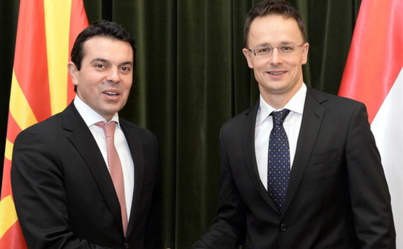 lead szijjártó macedón