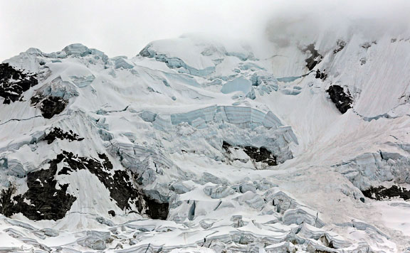 Évente 335 milliárd tonna jeget veszítenek el a világ gleccserei