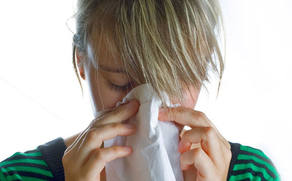 Tizenhatezren fordultak orvoshoz influenzaszerű tünetekkel