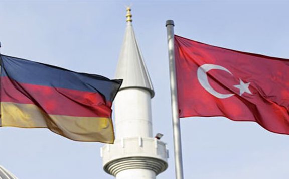 Német török 576 zászlók és minaret