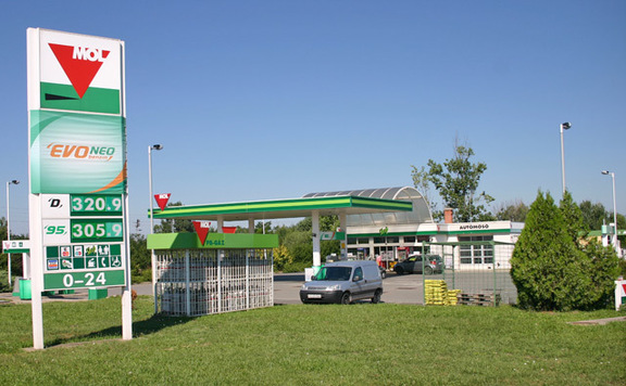 MOL benzinkút 576