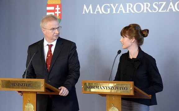 Trócsányi és Kurucz Éva 576