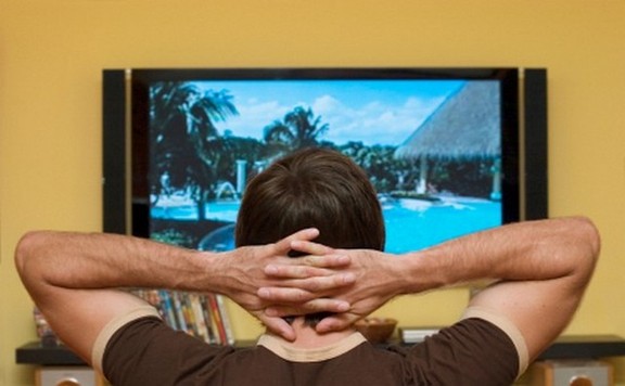 tévézés576x356