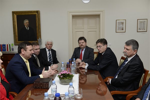 Forrás: mh kövér