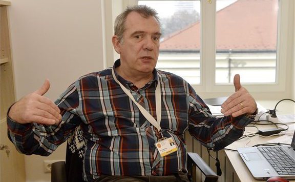 Tálas lead