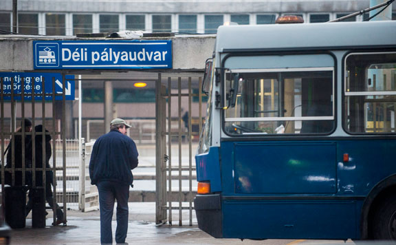 Forrás: mh vonatpótló busz 20150203