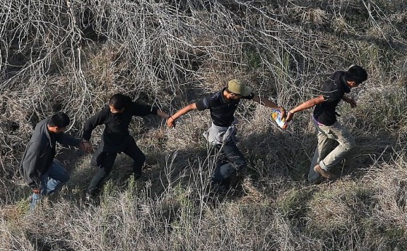 Illegális határátlépők 576