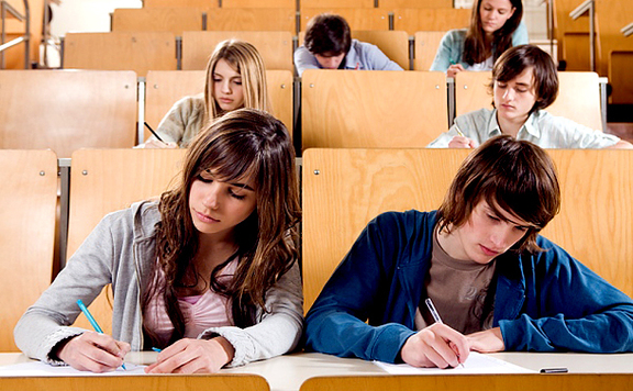 Egyetemi felvételi 576 illusztráció