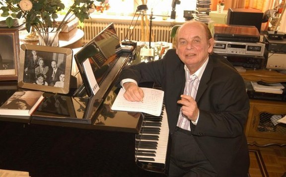 charles kálmán lead