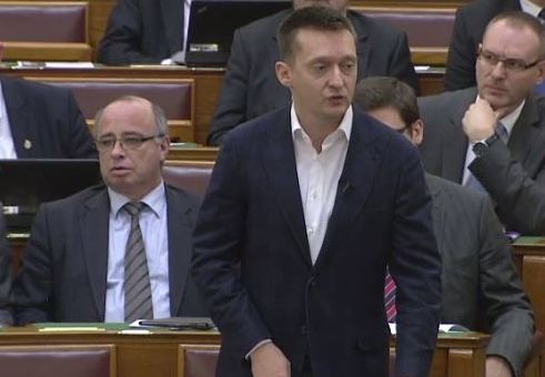 Rogán parlment nem lead