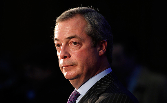Visszavonul a pártpolitikától Farage