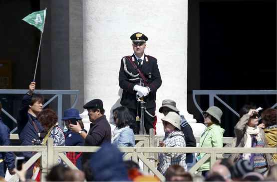 Ferenc pápa húvéthétfő 