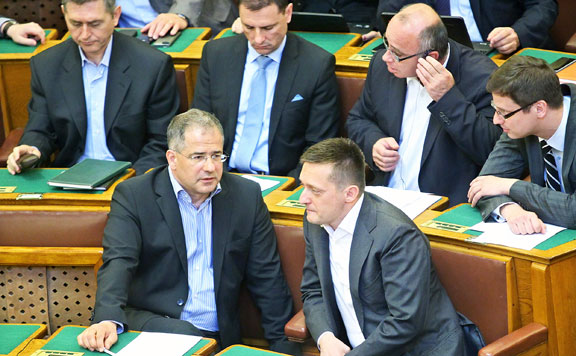 Forrás: mh Kósa Lajos 20150414