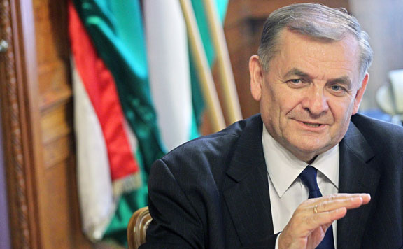 lezsak