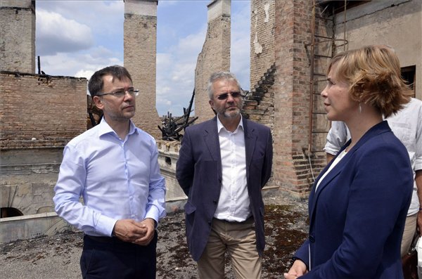Andrássy úti palota helyreállítása