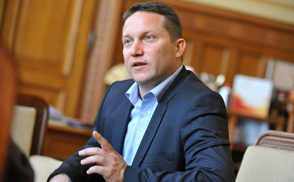Fidesz: Ujhelyi még nem bizonyította igazát