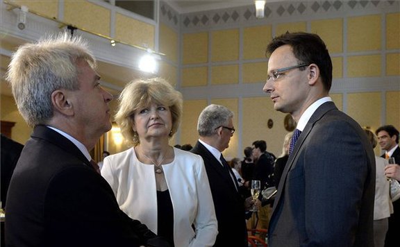 béres szijjártó lead