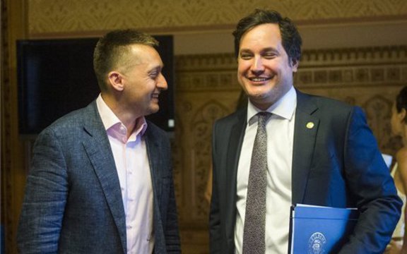 A bankokat hibáztatta Rogán Antal