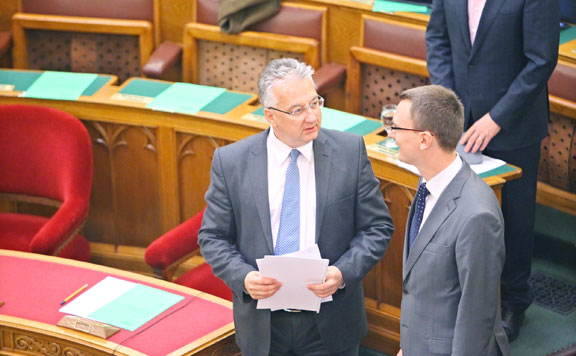 Semjén és Rétvári 20150724