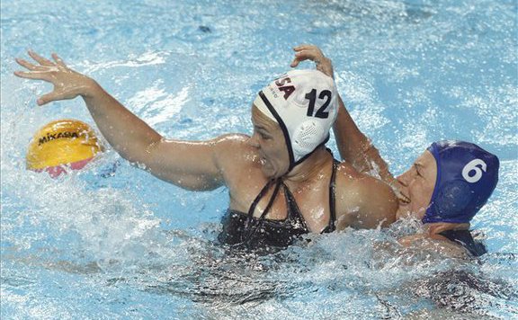 női vízilabda lead