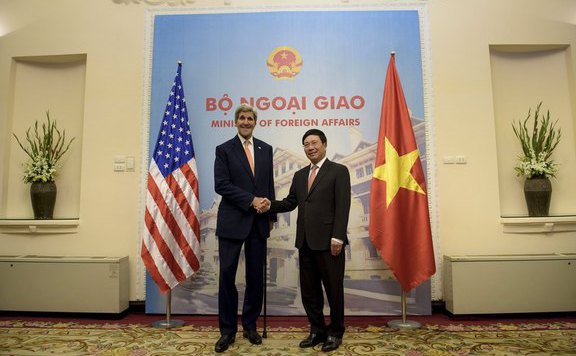 kerry_vietnam576