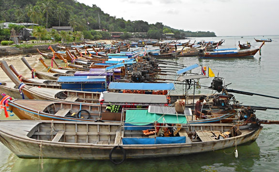 Phi Phi csónakjai 20150808