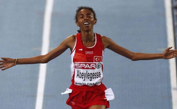 Elvan Abeylegesse lead