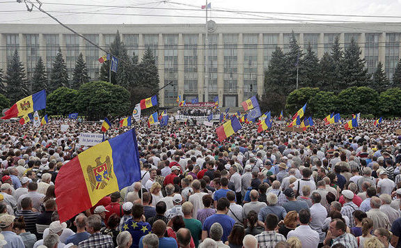 moldvai tüntetők lead