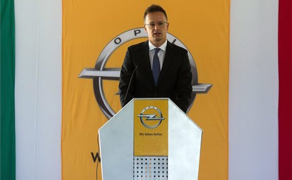 szijjártó_opel576