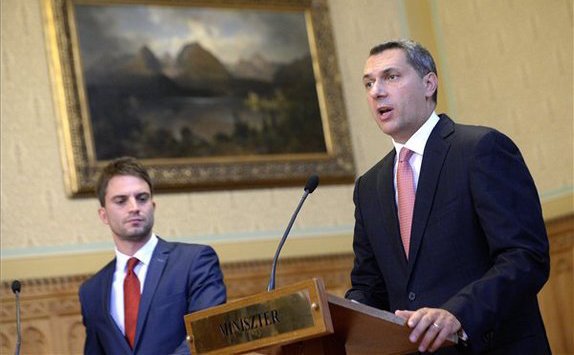 lázár kományinfo lead